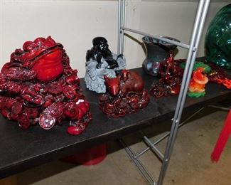 Giftman Red resin Money Chinese Frog.....you know what to do!