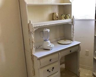 Early American White Desk w/Hutch - $125
(40W 19D 77H)