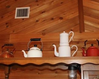 kithcen teaaapot and coffee pots