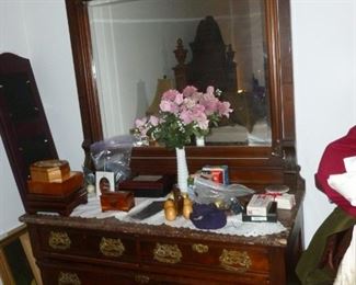 Large beautiful Victorian marble-top Dresser w/mirror