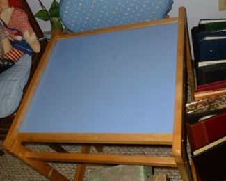 childs table w/chair