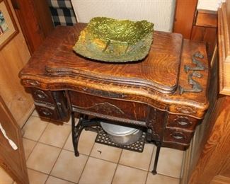 Vintage sewing machine table