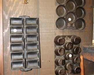 Vintage cast iron bakeware