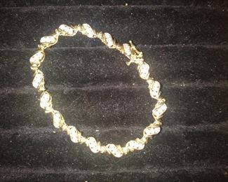 10K bracelet with Diamonds