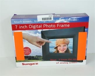 Sungate Digital Photo Frame-NEW!