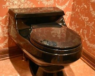 BLACK TOILET