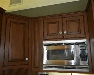 UPPER KITCHEN CABINETS, STAINLESS MICROWAVE 