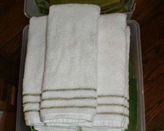 TOWELS/TABLE LINENS