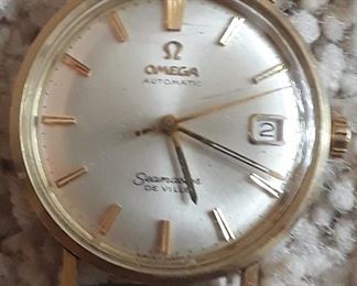 1969 Mens Omega Seamaster Watch. 14kt Gold Bezel, Stainless Steel Back. It does work. Does not have a band. 