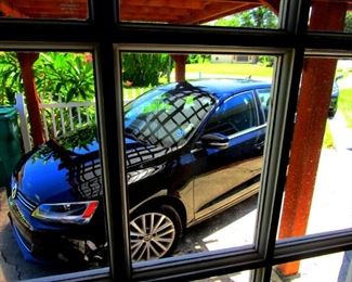2012 Volkswagen Jetta 2.5 SEL. Has GPS. Only 86,000 miles. Clean
