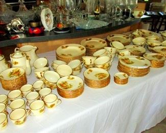 Arthur Meakin China. Perfect complete 100 piece set. England 1890-1900