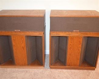 1980 Klipsch Belle speakers - ser# 4y893