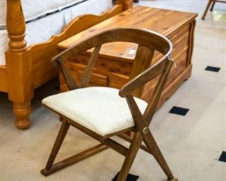 Drexel Chair! Sturdy and in great condition.