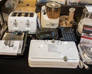Panini Grill, 4 slice Bagel Toaster, Food Saver, Food Processor, Cuisinart Frozen Yogurt - Ice Cream Maker, Electric Egg Cooker....