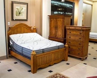 The 'Ultimate Sleep System' by Therapedic International was purchased at Ross Furniture October 11, 2018 - so it is less than a year old. The platform is 'Glideaway Bed Carriage' Manufacturing, in St. Louis.