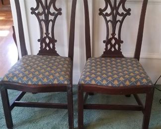 Set of 8 vintage chippendale chairs