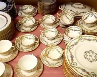 Huge set of Minton "Ivanhoe" pattern fine china