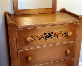 Coronado chest with mirror