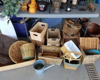 Decorative baskets of many sizes