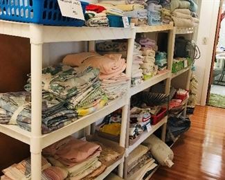 LINENS, TOWELS, RUGS & BLANKETS