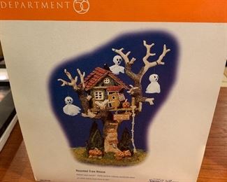 Haunted Tree House Halloween Village