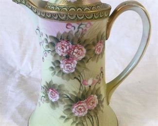 Vintage Chocolate Pot https://ctbids.com/#!/description/share/227179