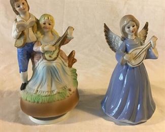 2 Musical Figurines https://ctbids.com/#!/description/share/227177