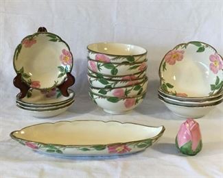 Vintage ''Desert Rose'' Franciscan Ware: (16Pcs) https://ctbids.com/#!/description/share/227201