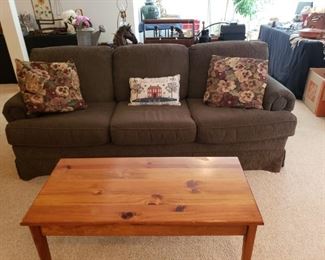Couch
Coffee Table
