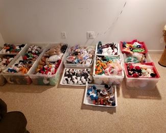100s of new, older beanie babies