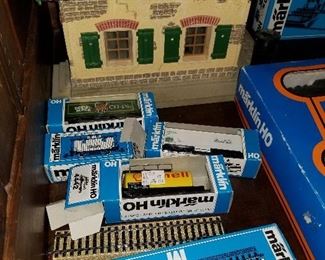 Marklin Trians, HO Trains