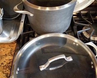 Calphalon pots 