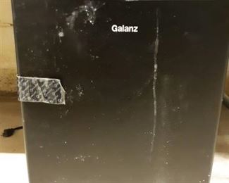 Galanz Mini Fridge
