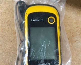 Mossy Oak Lid Camera, Garmin ETrex, Camo Cat Bow