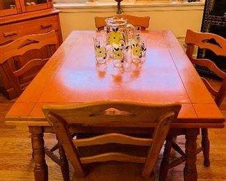 Maple Dining Table/Dinette, Pull out Extension, Seats up to Six to Eight. Four Matching Solid Wood Dining Chairs.