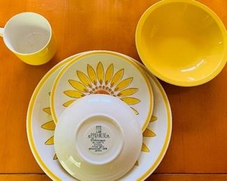 Premier Colorama, Multiple Pieces