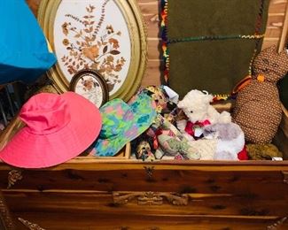 Cedar Chest/Hope Chest