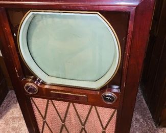 1950's Emerson Television, Need an Antenna?