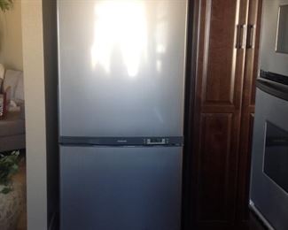 Samsung stainless steel refrigerator 
