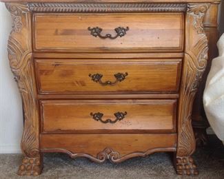 Night stand matches queen size bed and armoire