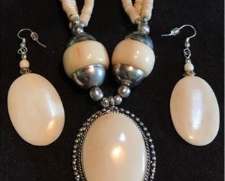 Necklace  Earrings Bone  Silver