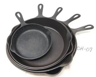 Griswold Cast Iron Skillets Set of Five