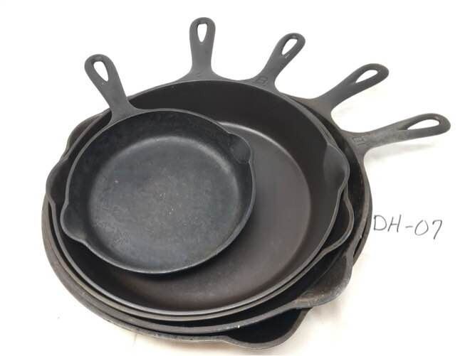 Griswold Cast Iron Skillets Set of Five