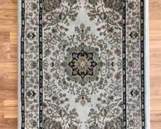 Rug 1 https://ctbids.com/#!/description/share/222867