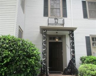 Front of the Uptown New Orleans Home