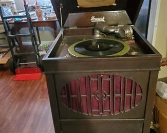 It works!  Brunswick stereo