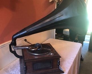 Record player antique 
