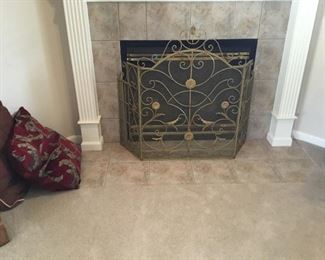 Fireplace screen