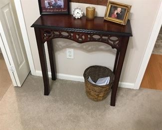 Small table and decor