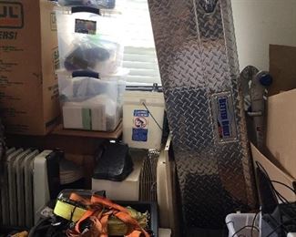 Garage - metal tool box